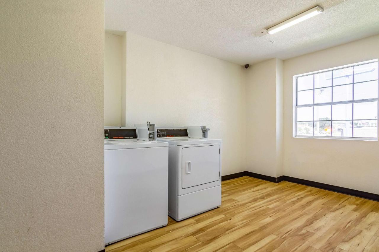 Studio 6 Pensacola, Fl Ferry Pass Экстерьер фото